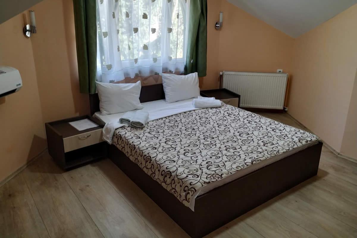 Restoran Filipovic Hotel Nova Varoš Eksteriør billede