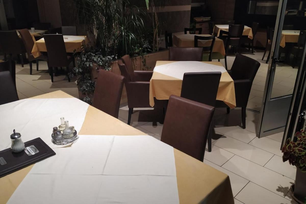 Restoran Filipovic Hotel Nova Varoš Eksteriør billede