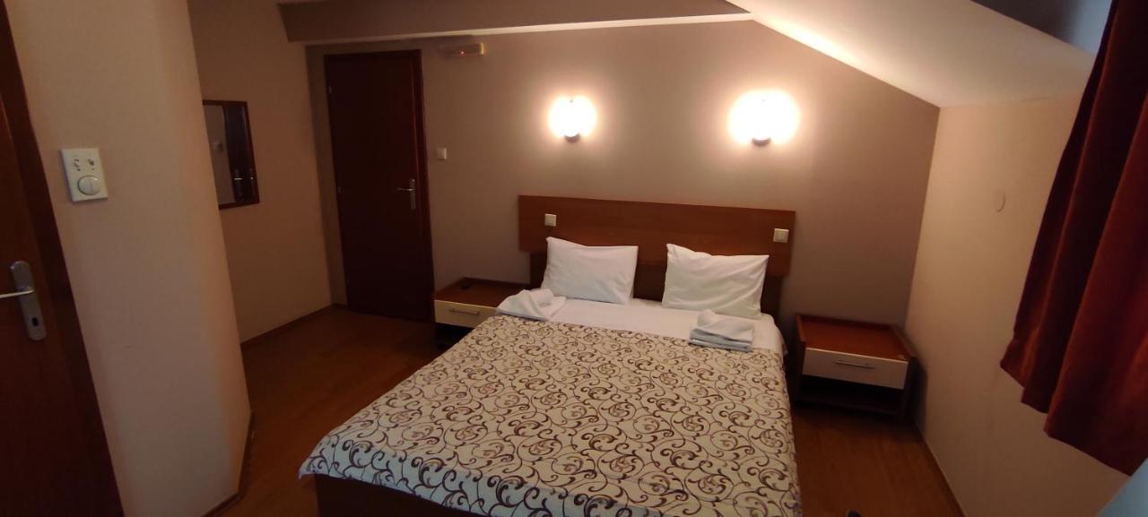 Restoran Filipovic Hotel Nova Varoš Eksteriør billede